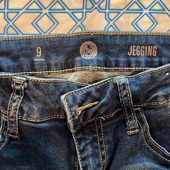 Juniors SO Jegging. Size 9 - Picture 6 of 12